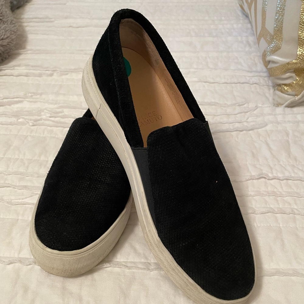 VINCE CAMUTOS